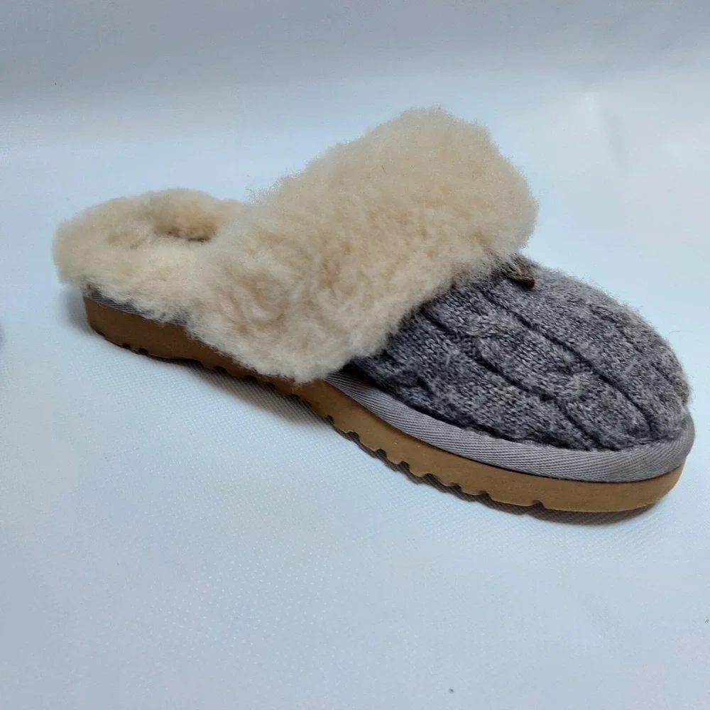 UGG Kids Slippers Size 13 Grey Minimalist Cable Knit Shearling Coquette Shoes